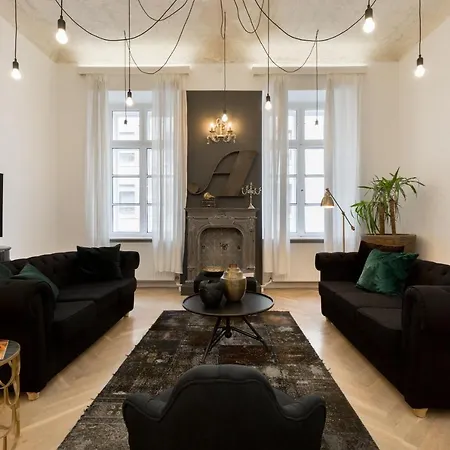Lejlighed Bohemian Dream In The Absolute Center W 2br/2bt *